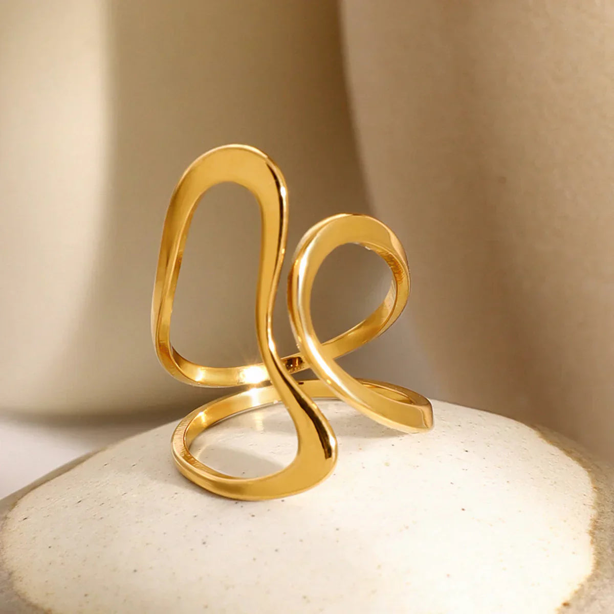 Luxe Twisters Ring