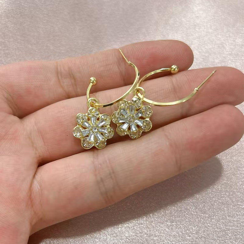 Sparkly Blooms Earrings