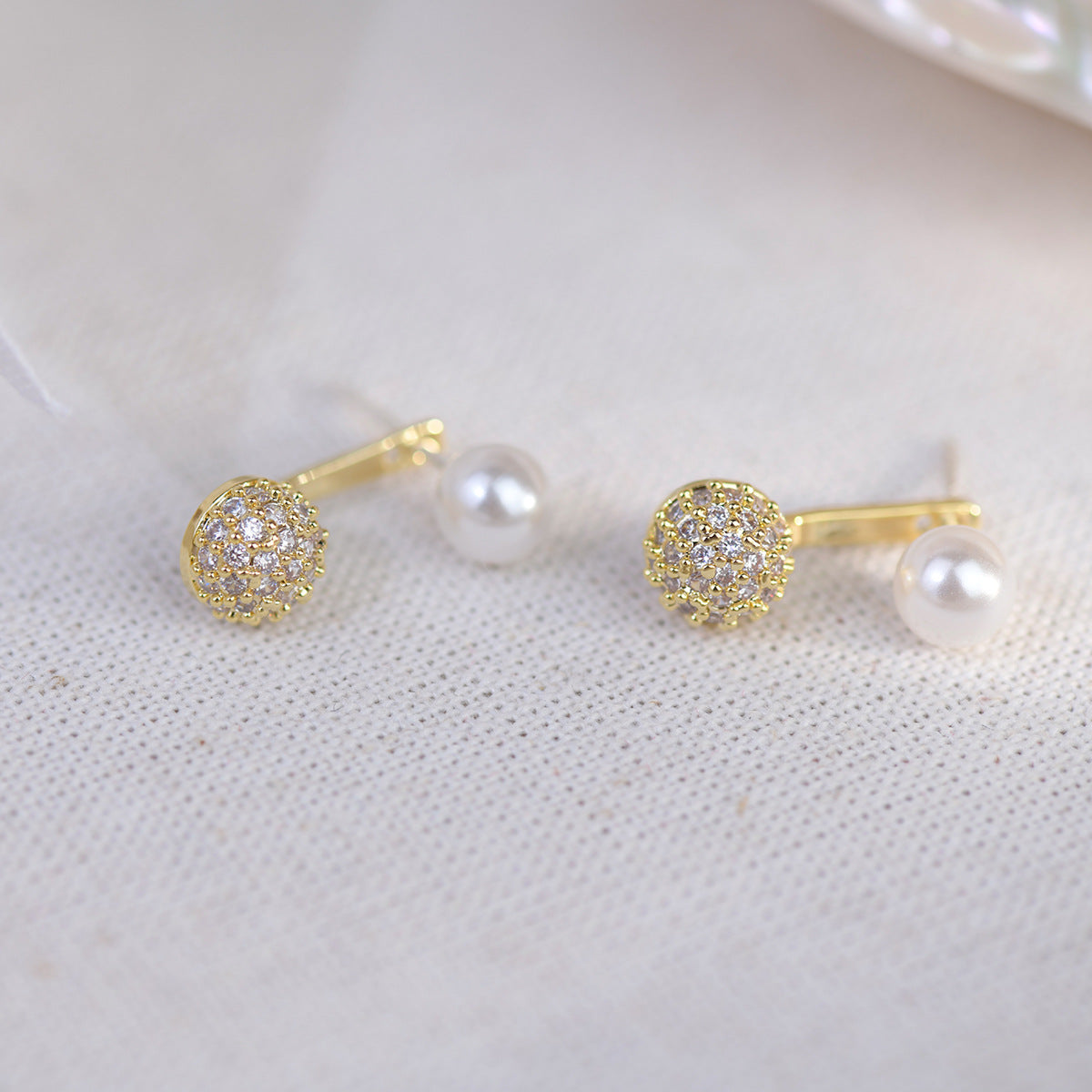 Pearly Pops Earrings