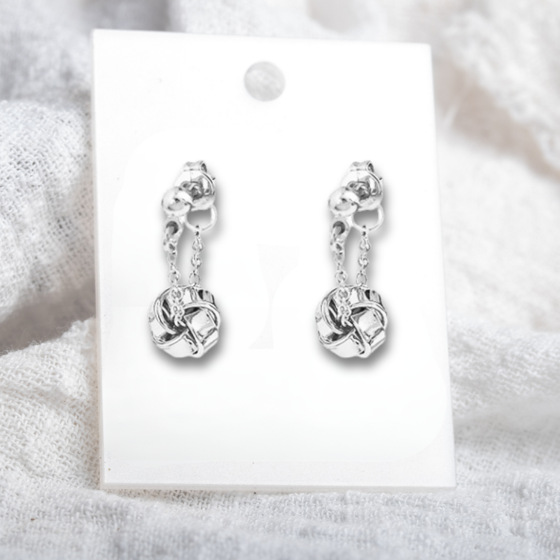 Dainty Knots Earrings