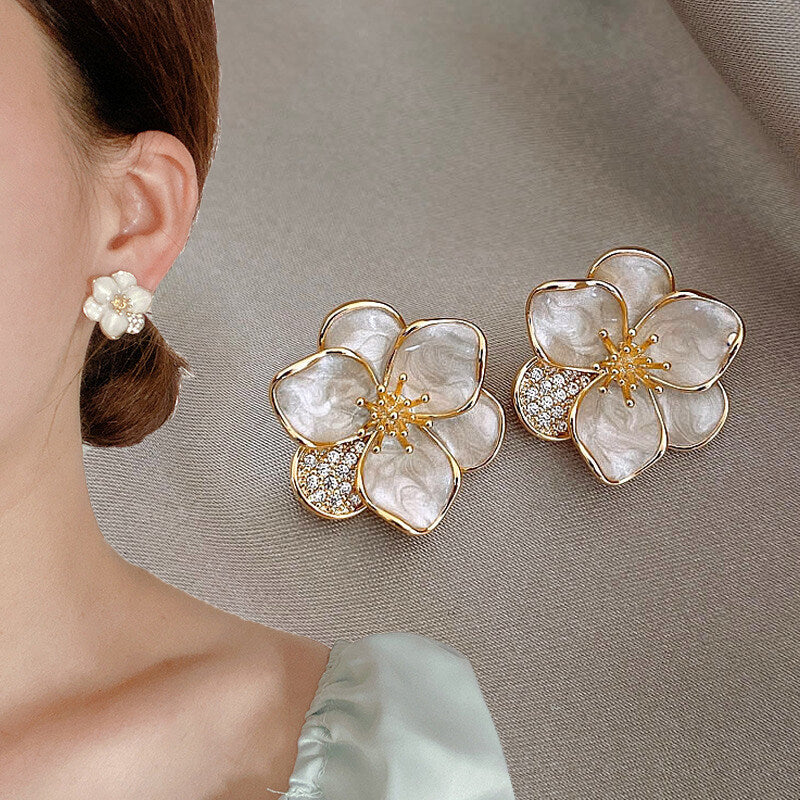 White Blossoms Earrings