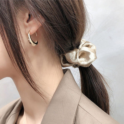 Curvy Hoops Earrings