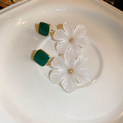 Daisy Drops Earrings