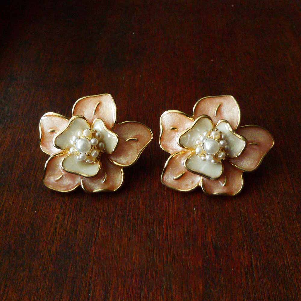 Rosy Blooms Earrings