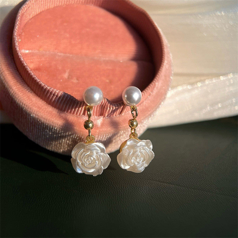 Rosy Pearls Earrings