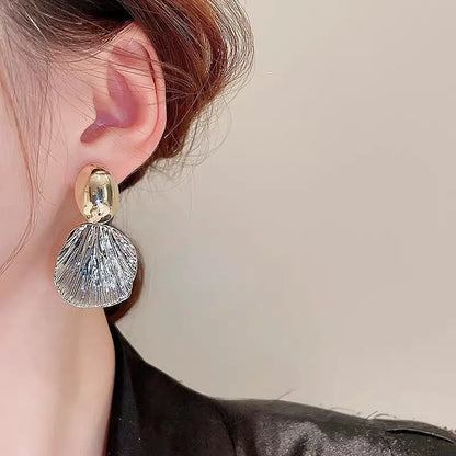 Clamshell Duo Earrings