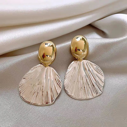 Clamshell Duo Earrings