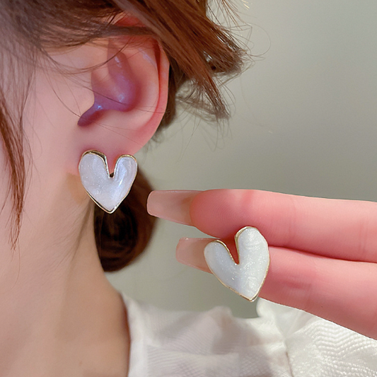 Heartfelt Studs Earrings