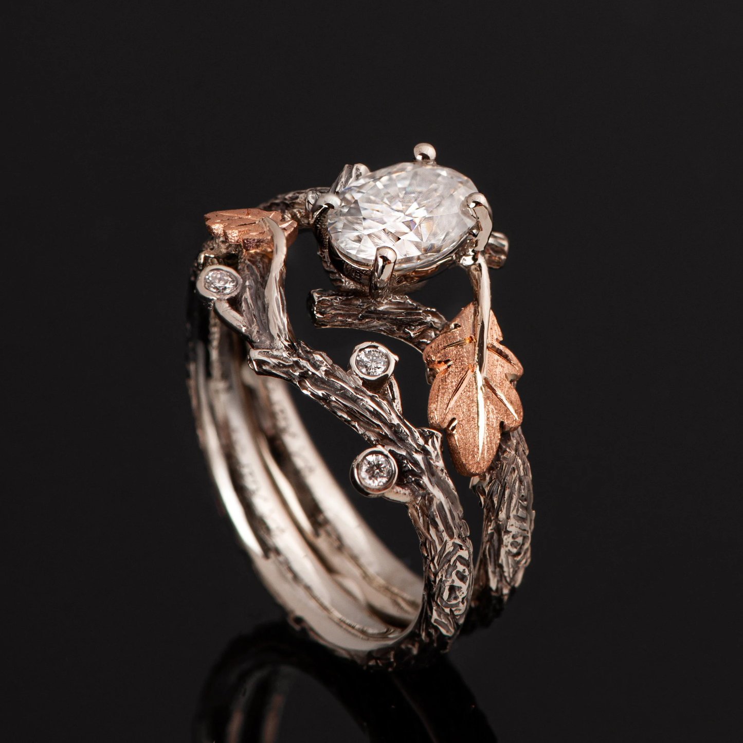 Ring with white crystal branch - Caro