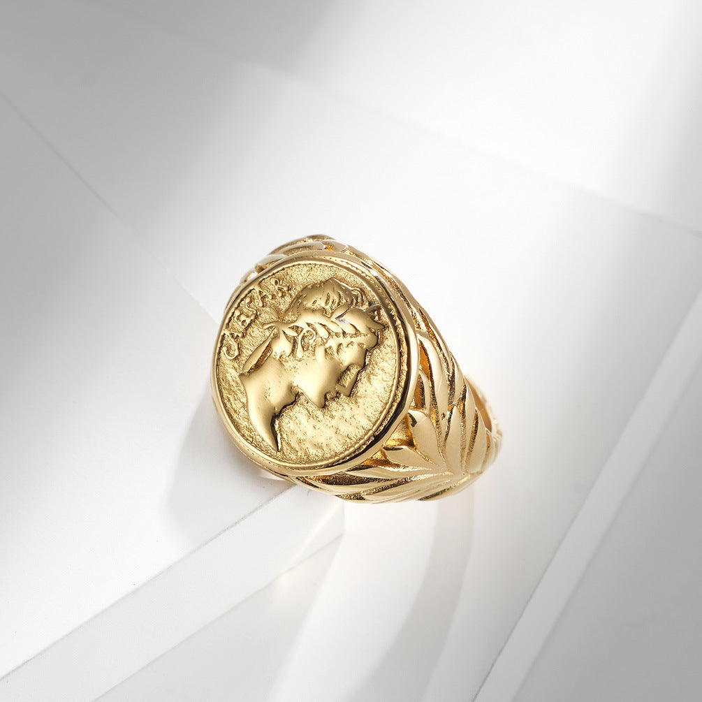 César Vintage Ring - Caesar's crown
