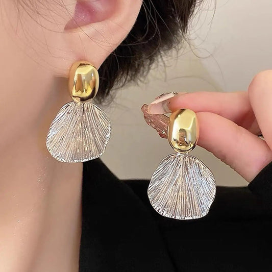 Clamshell Duo Earrings