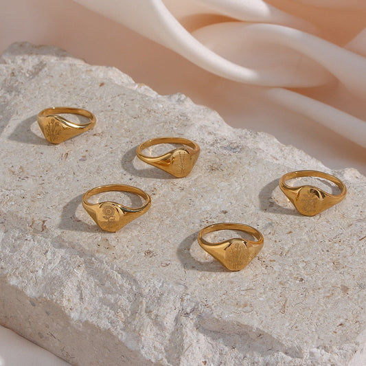 Floral Engraved Signet Ring