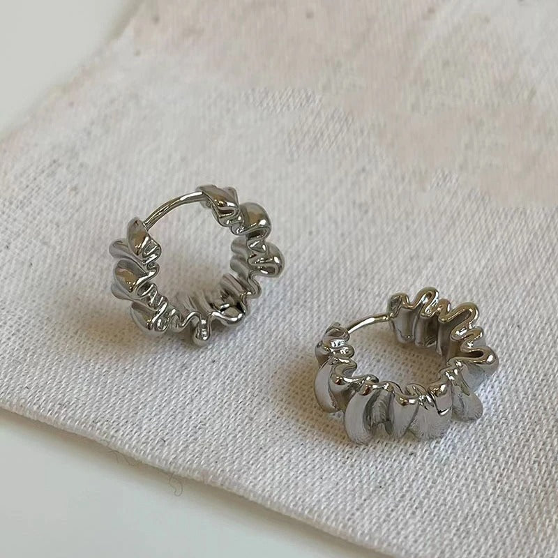 Ruffle Texture Hoop Earrings