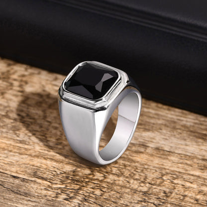 Square Aureus ring with black stones - Edin